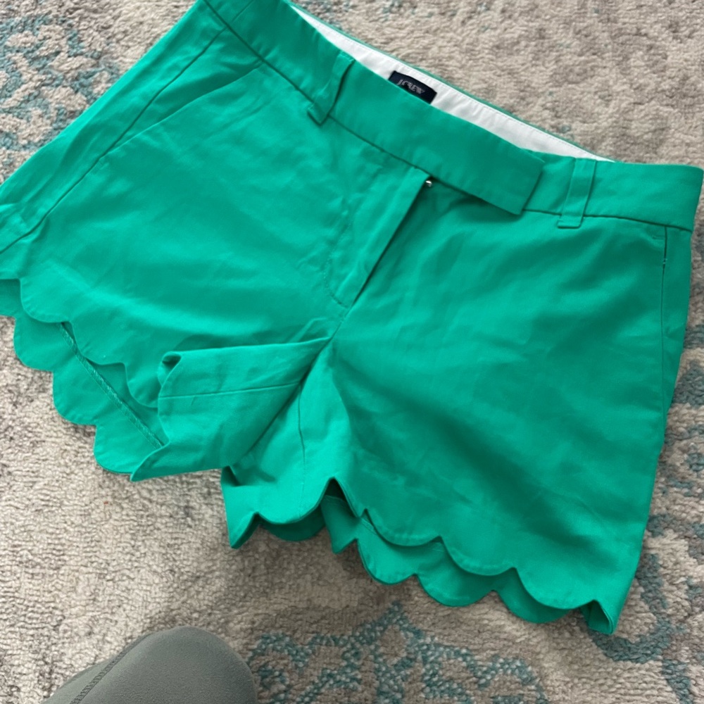 Green Scalloped Women Shorts